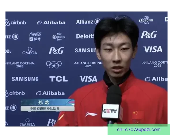 武大靖怒吼接着滑孙龙带伤完赛 武大靖怒吼接着滑孙龙带伤完赛