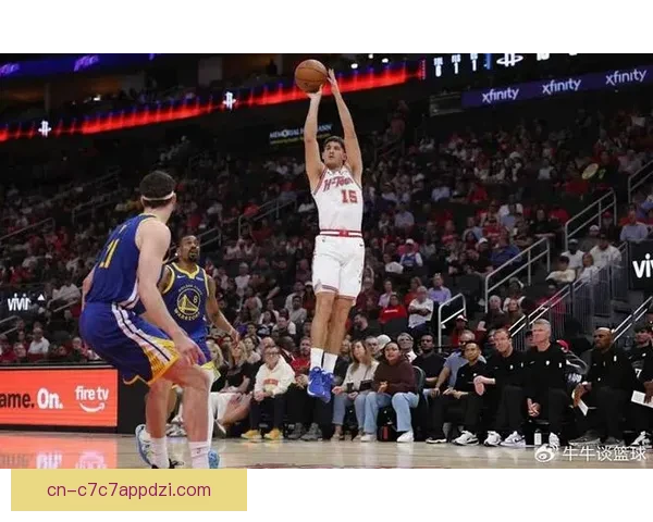 勇士险胜火箭 谢泼德空砍30分